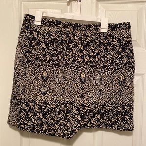 H&M skirt, only worn once, blue and white-ish